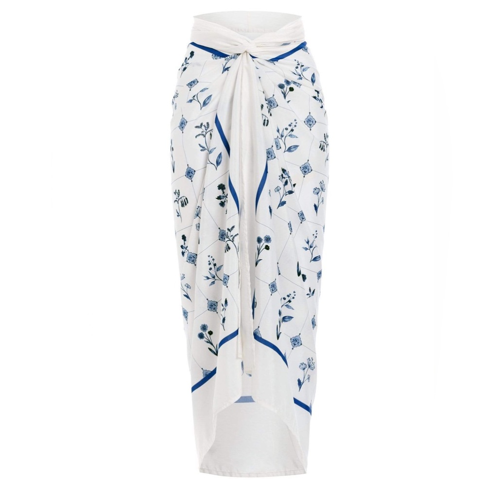 Agua by Agua Bendita Cotton Silk Pareo in Lavanda Loza Blue/White